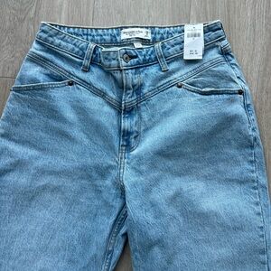 Abercrombie 90s relaxed curve jeans (size 8)